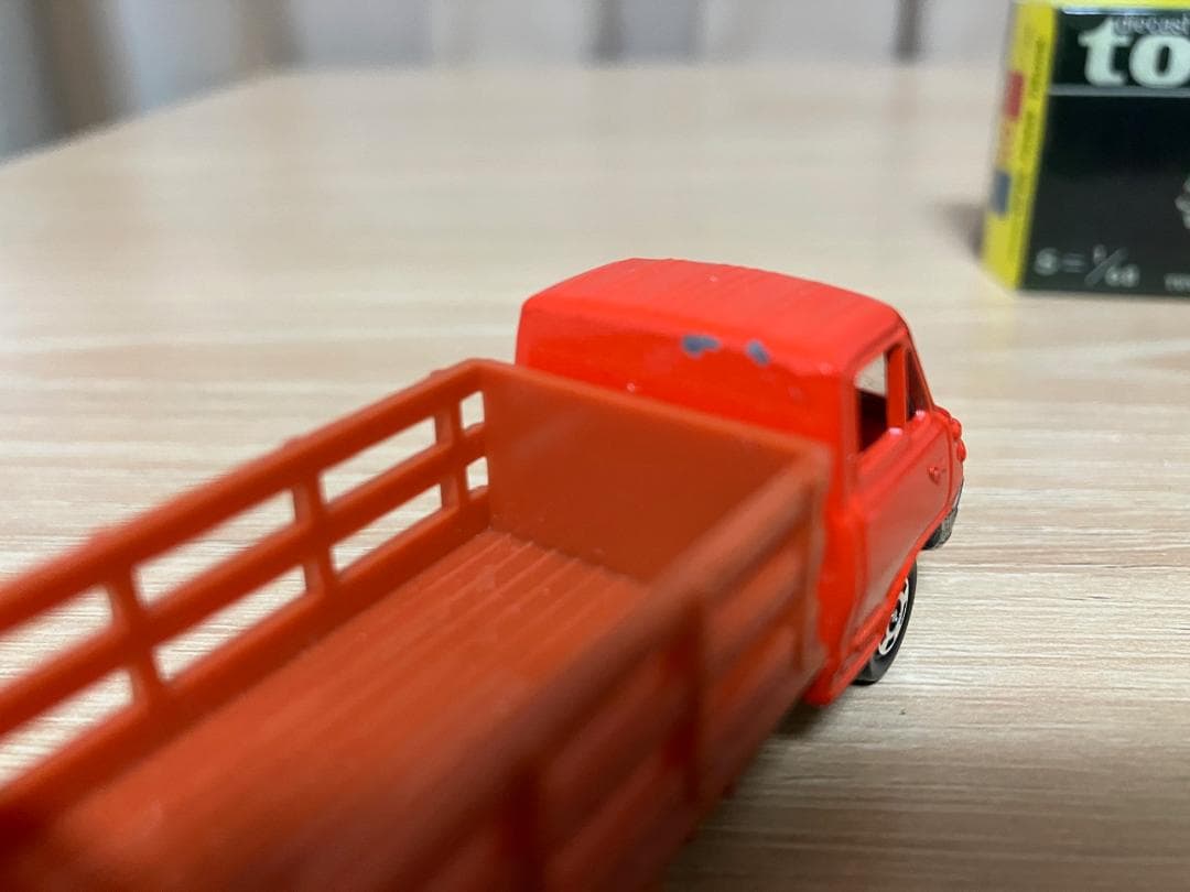 トミカ 黒箱 50-2-3 トヨタ ダイナ 牧場トラック - メルカリ