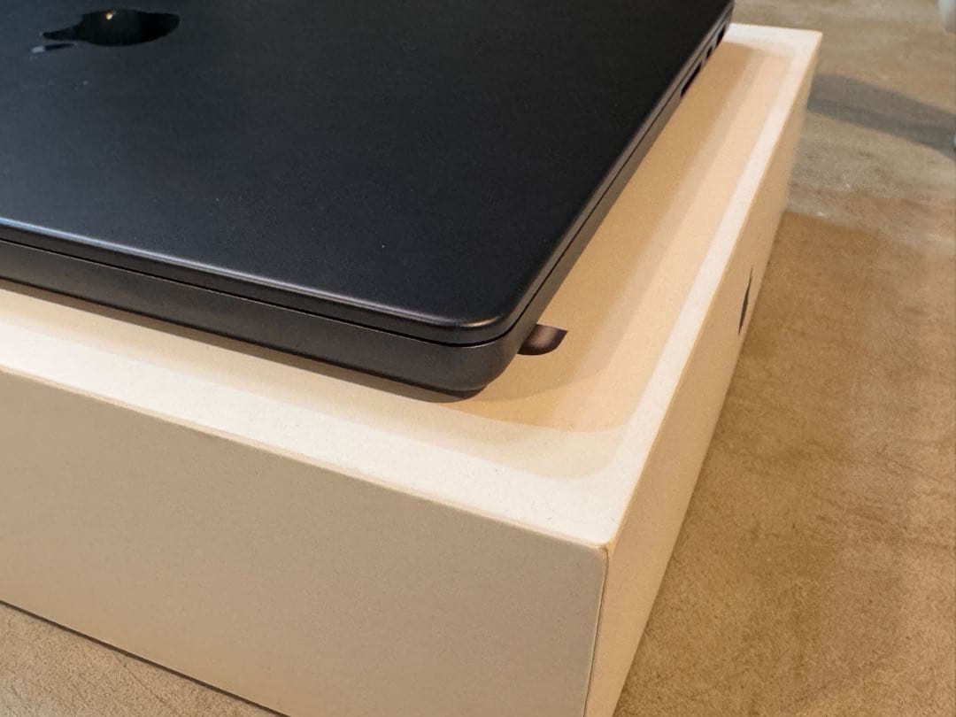 カヲルたんさん専用商品 MacBook Pro スペースグレー 本体 - メルカリ