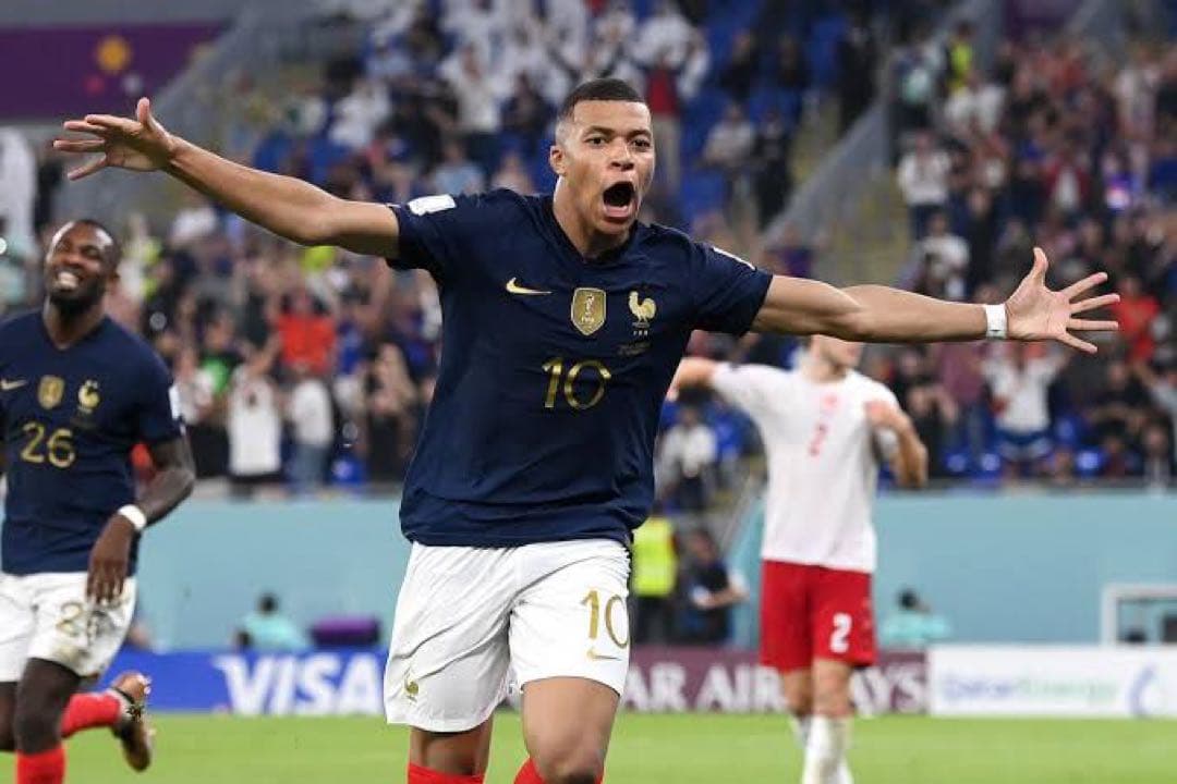 エムバペ ユニフォーム #10 フランス代表 ワールドカップモデル - メルカリ