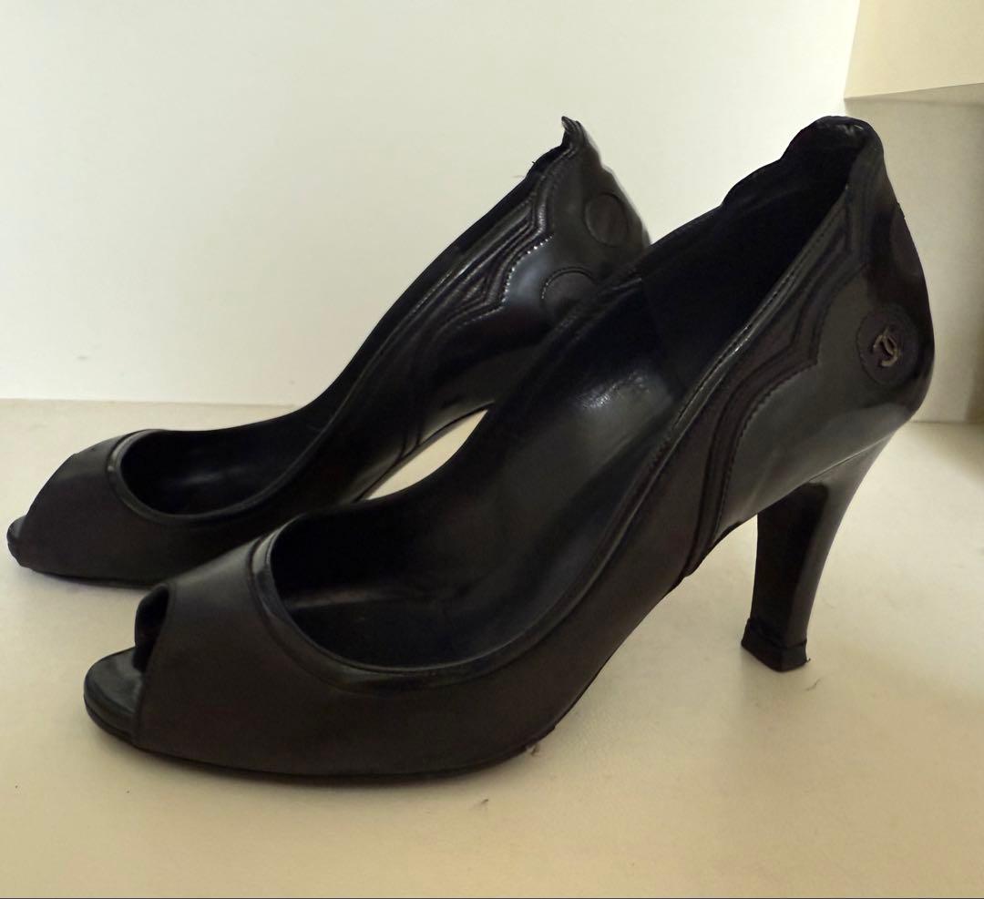 お値下げ　シャネル　パンプス　カーフ＆エナメル　黒　ヒール8センチ　36.5C