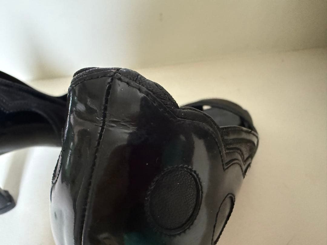 お値下げ　シャネル　パンプス　カーフ＆エナメル　黒　ヒール8センチ　36.5C