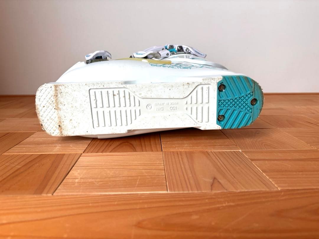 GENFACTORYスキー ブーツ(女性用) 25~25.5cm ホワイト