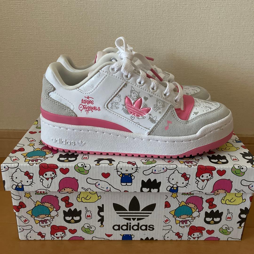 adidasアディダス　ハローキティ&フレンズ　フォーラムボールド　23.5cm