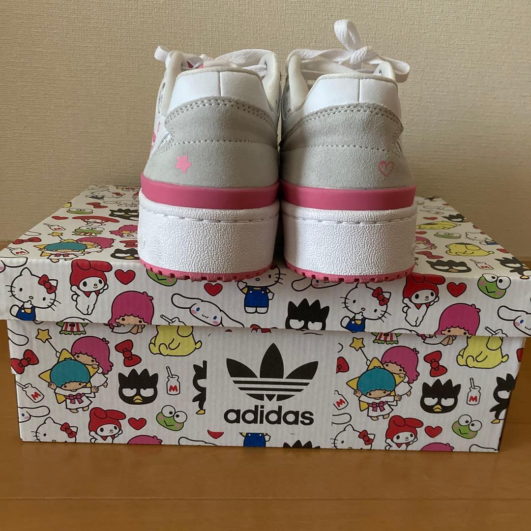 adidasアディダス　ハローキティ&フレンズ　フォーラムボールド　23.5cm