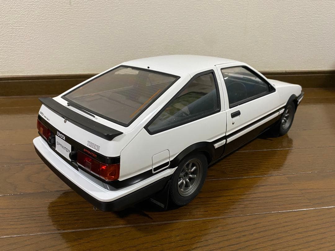 ジャンク！ 1/8 トヨタ スプリンタートレノ AE86 頭文字D ミニカー
