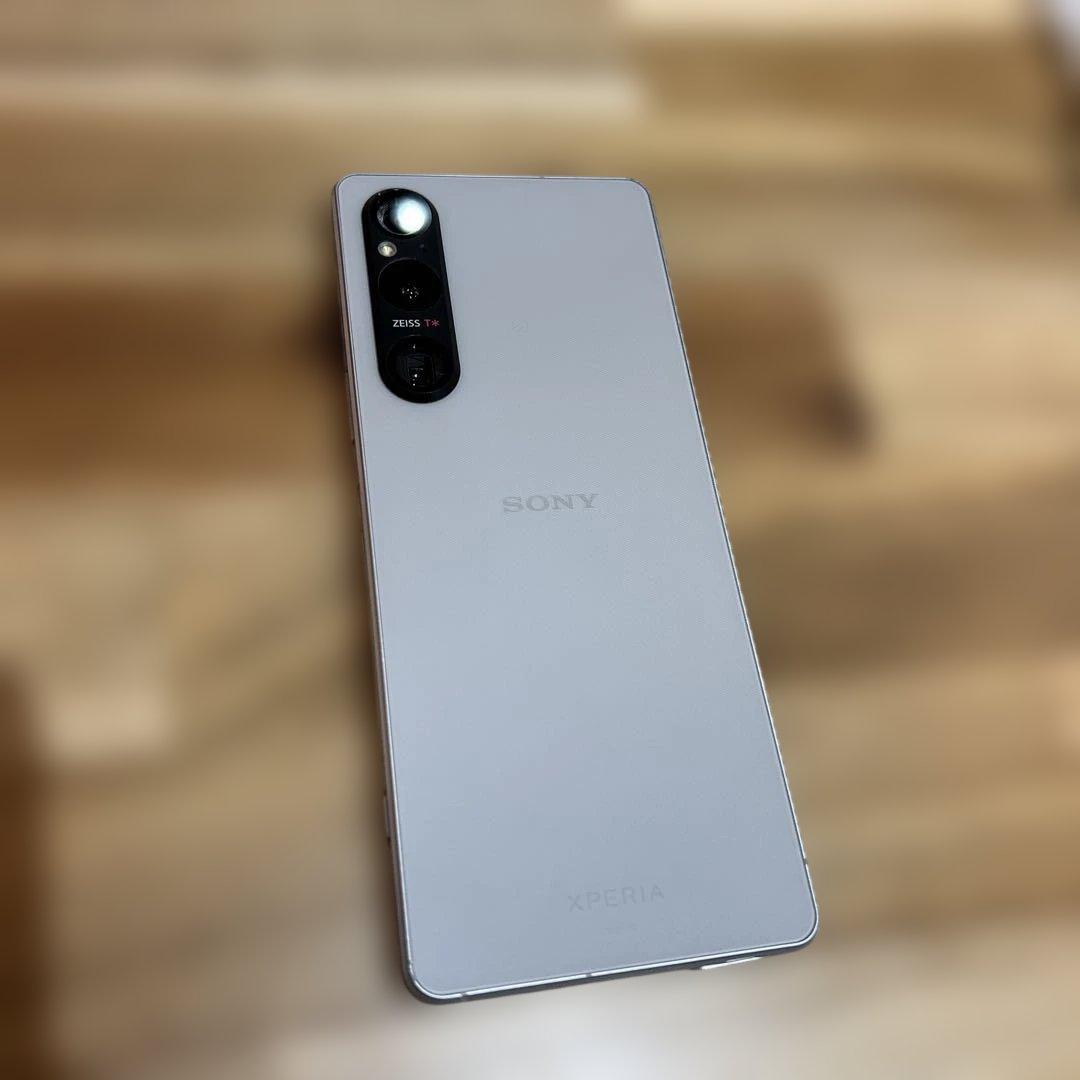 Z413 au SIMフリー Xperia 1 V SOG10 - メルカリ