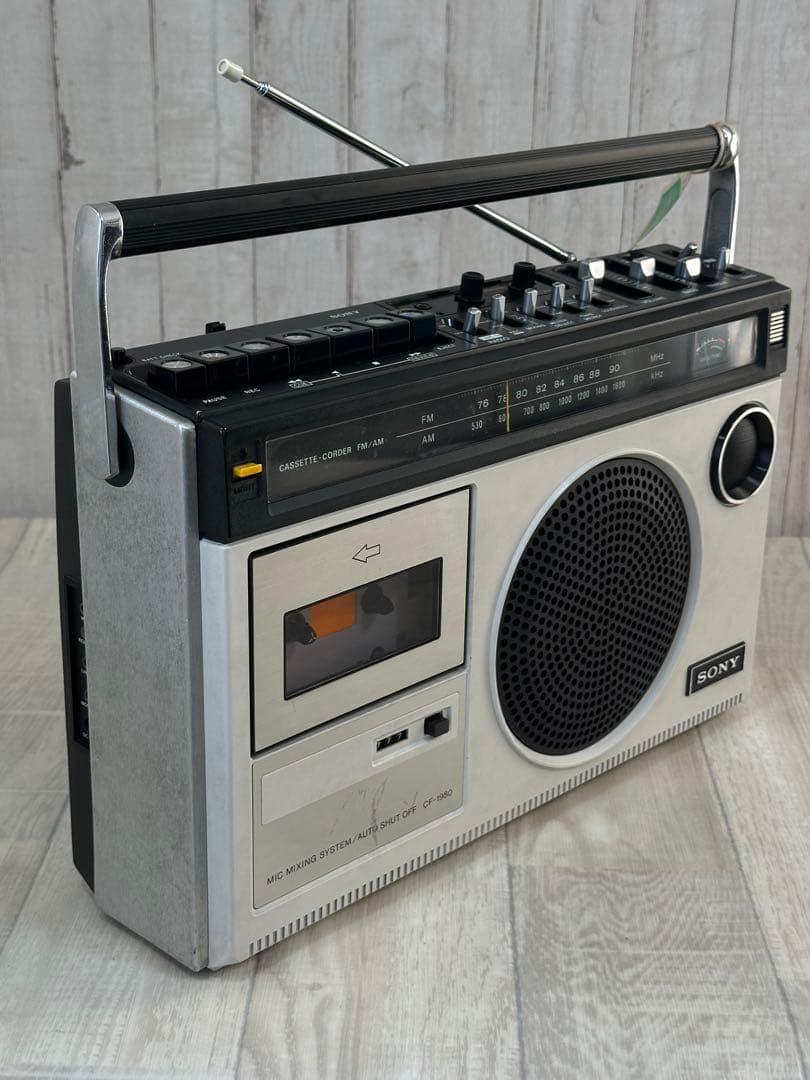 動作品】希少レアカラー白SONY ラジカセ CF-1980 昭和レトロラジオ