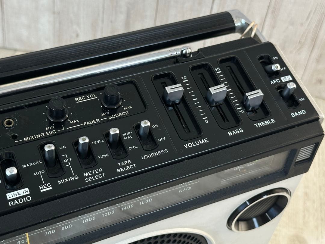 動作品】希少レアカラー白SONY ラジカセ CF-1980 昭和レトロラジオ