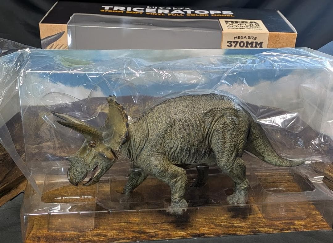 【アッキー】トリケラトプス（海洋堂）メガソフビアドバンス 箱入り未使用品