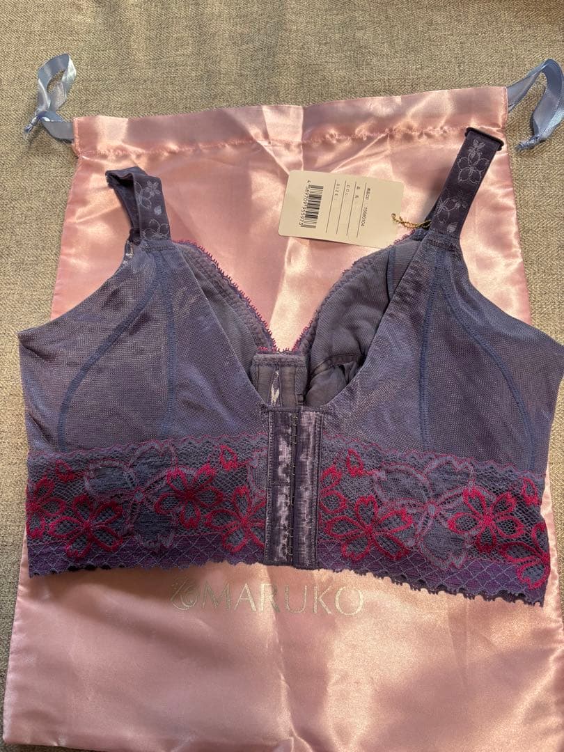 マルコ　C75 サクラ　4/5ブラ　背肉が平らに　美胸　バストを包み込む