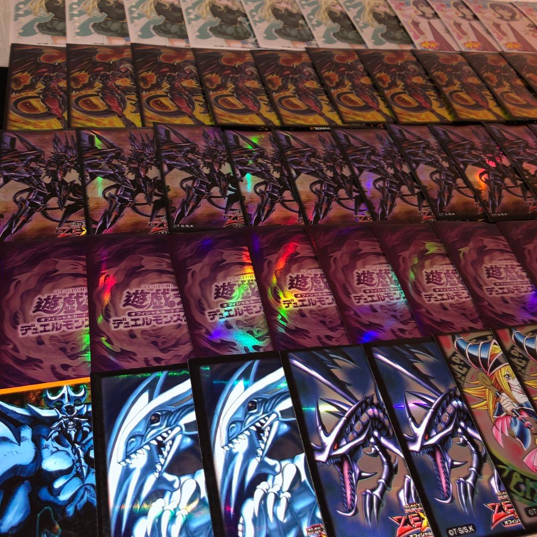 遊戯王 全カードスリーブ付き　大量まとめ売り　約75000枚　引退品