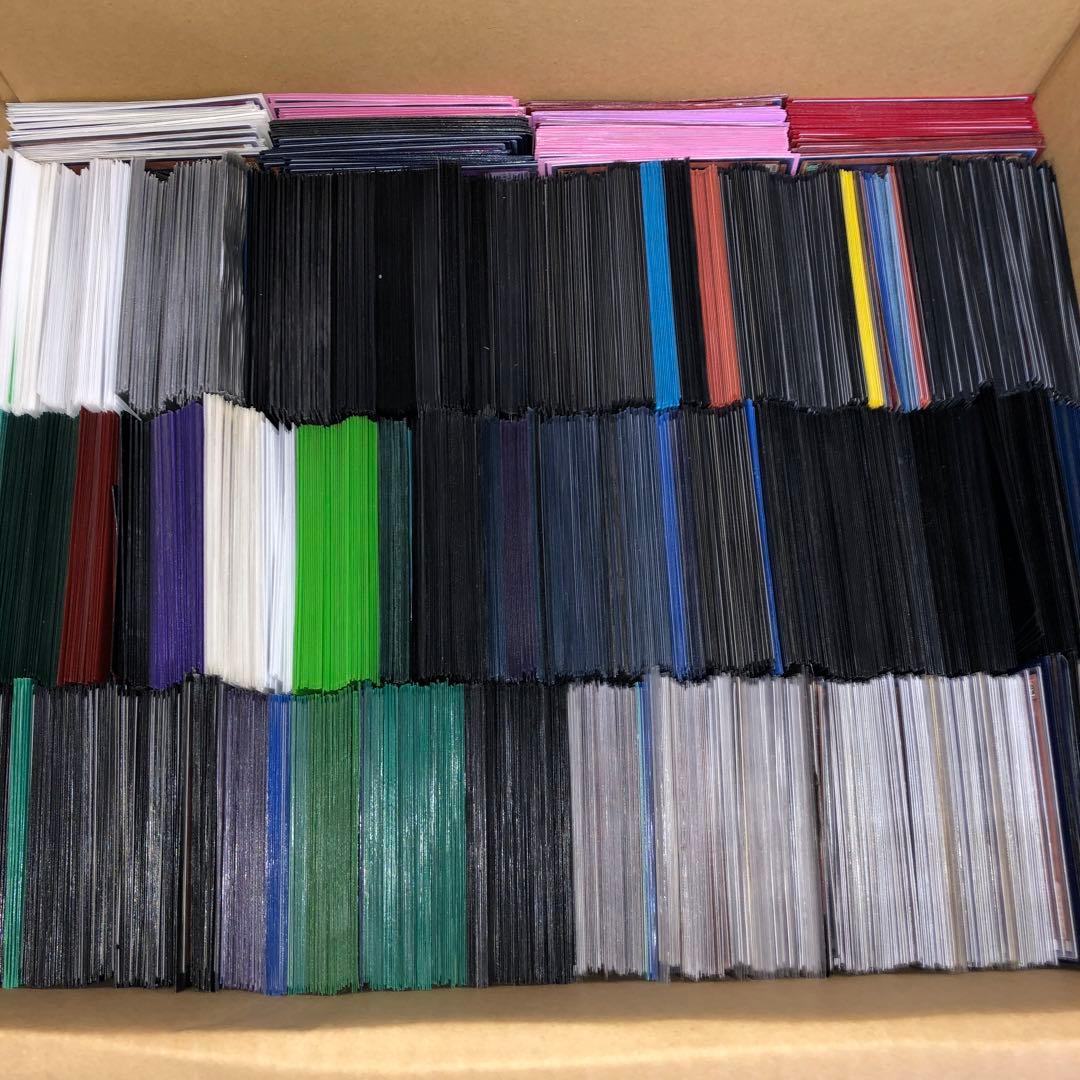 遊戯王 全カードスリーブ付き　大量まとめ売り　約75000枚　引退品