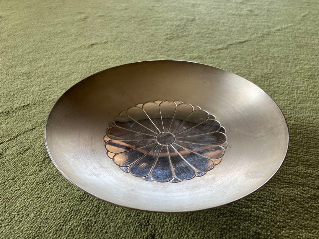 年代物下賜品 銀杯】吉岳宗雲斎造 菊花紋 - メルカリ