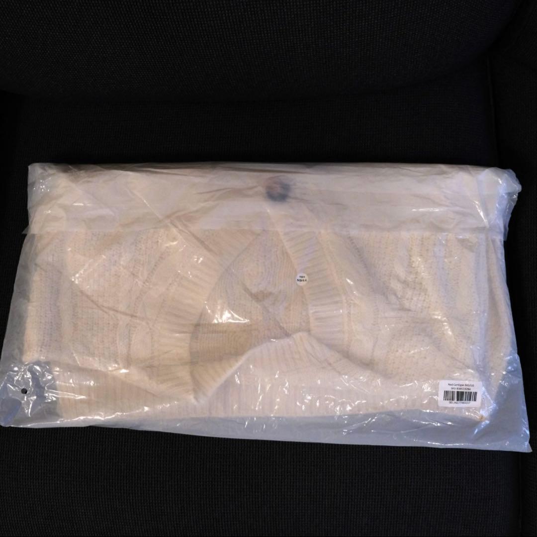 【日本未発売】Red (Taylor’s Version) Cardigan