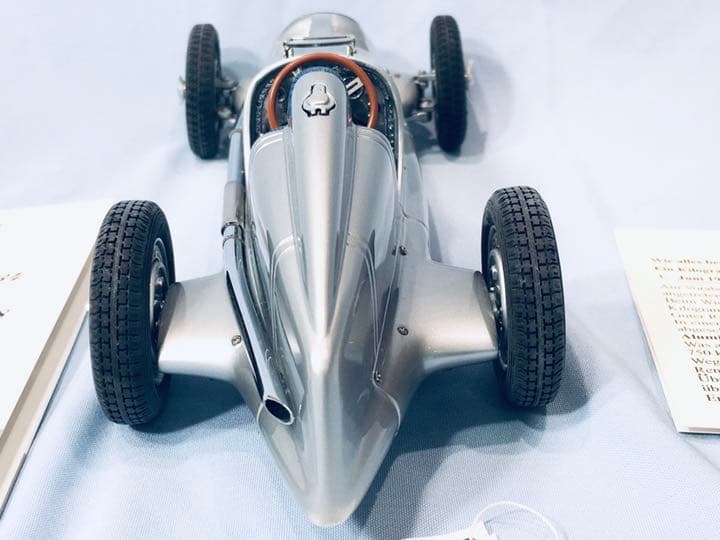 CMC 1/18 メルセデス ベンツ W25　1934　未使用、未展示