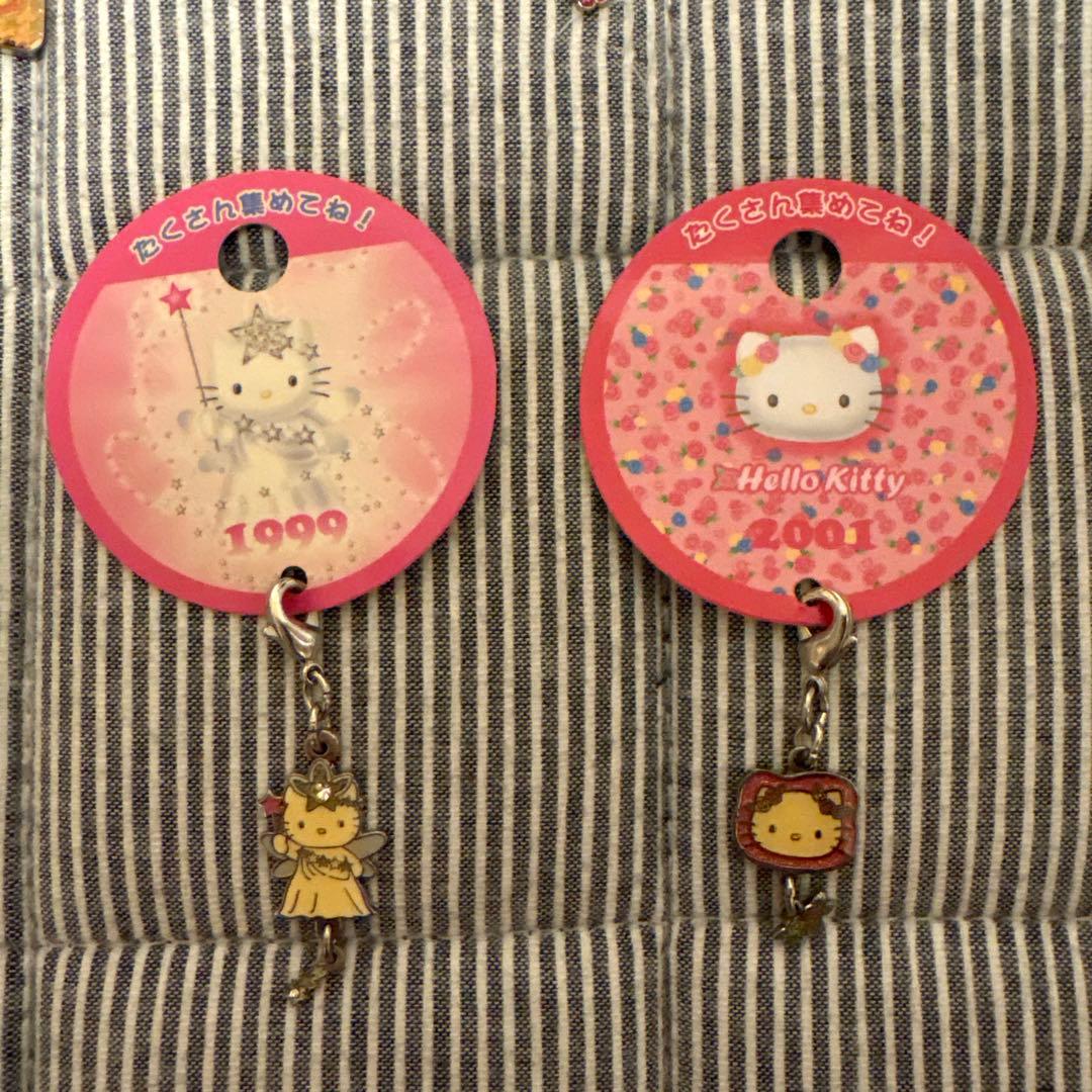 ハローキティ　ヒストリーチャーム　まとめ売り