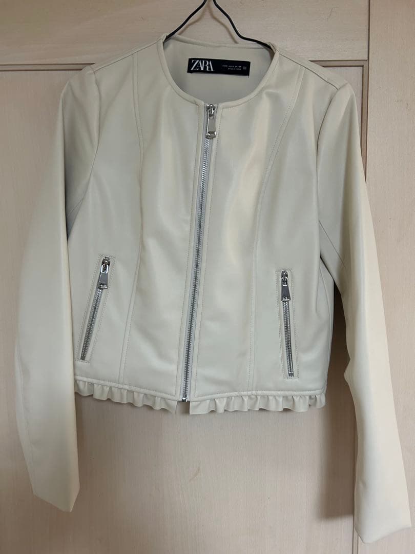 ZARA アイボリー フェイクレザージャケット EUR S - メルカリ