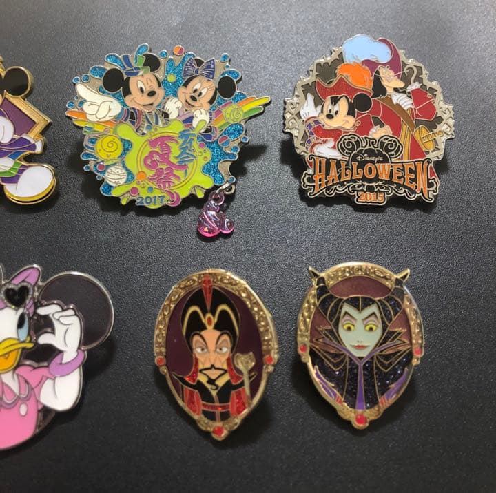 ディズニーピンズ　ピンバッジ