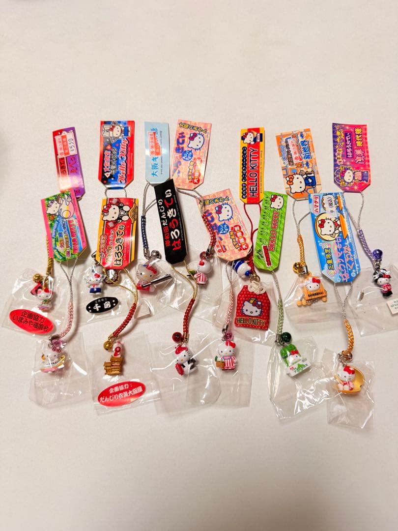 【まとめ売り92点】ご当地キティストラップ・ボールペン