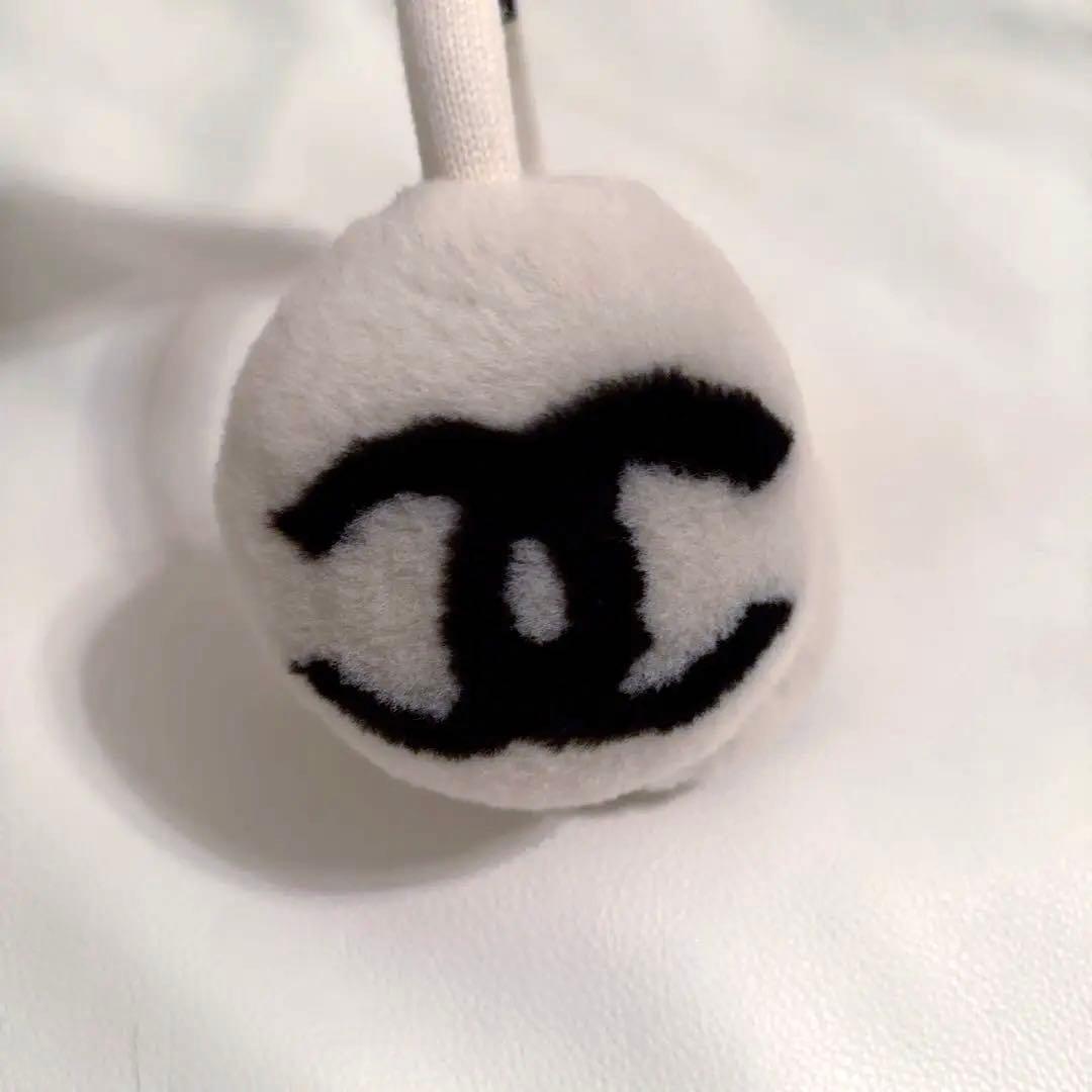 未使用】CHANEL 耳あて イヤーマフ ccマーク シャネル ホワイト 白