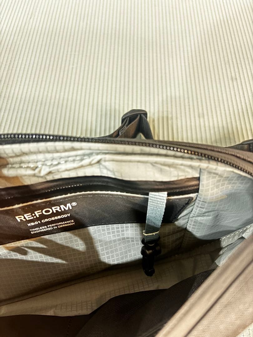 新品】XB:01 CROSSBODY 3L RE:FORM - メルカリ