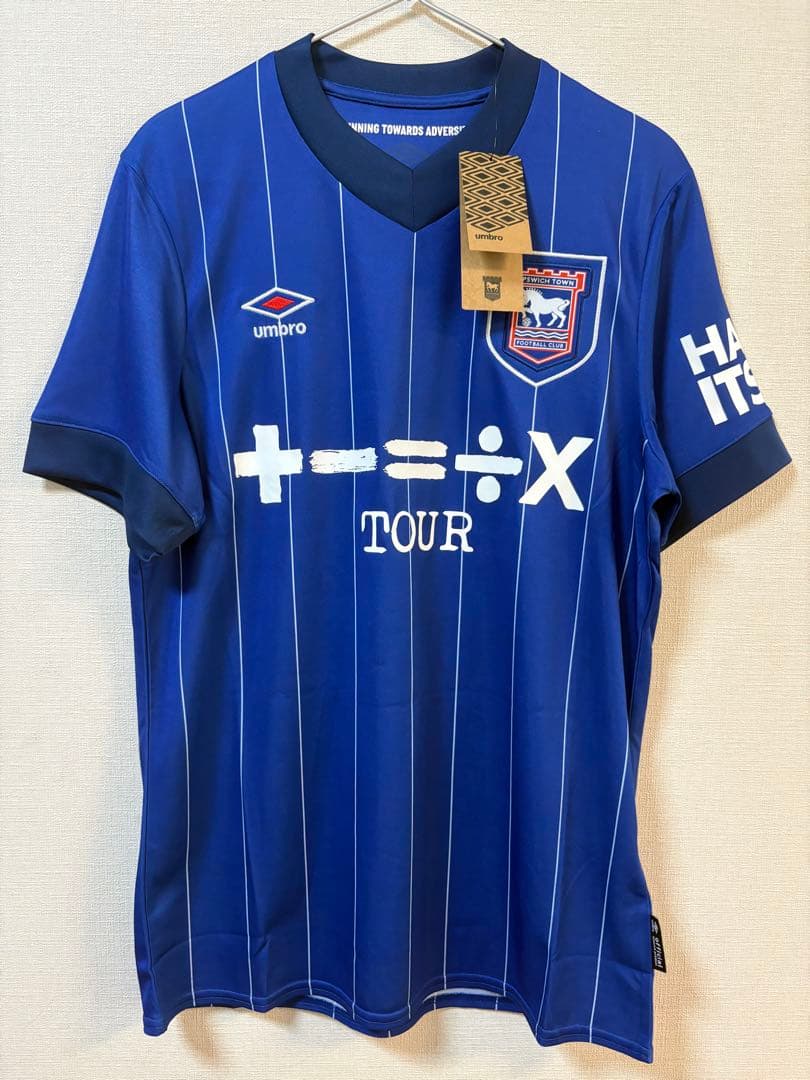 超レア】ED SHEERAN(エド・シーラン)×IPSWICH公式ユニフォーム - メルカリ