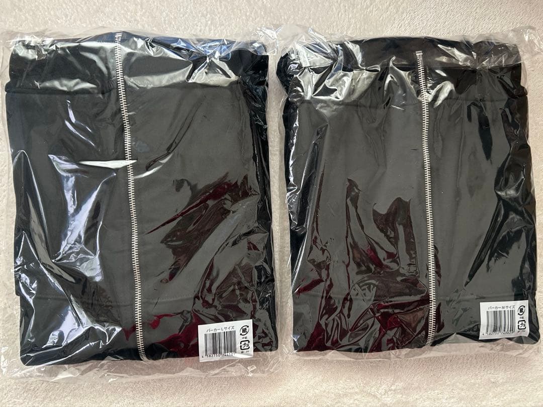 【新品未開封】LEOの遊び場パーカー&ビジュアルカード　山田涼介