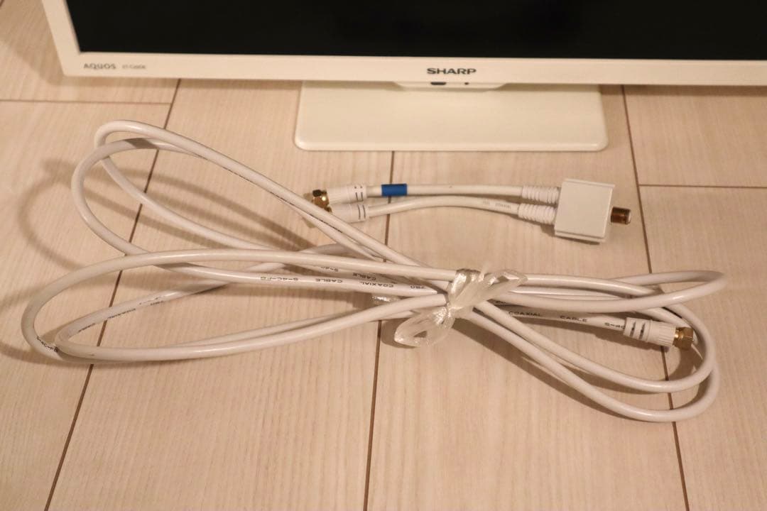 いちごさん専用）SHARP 22V 液晶テレビ 2T-C22DE 白