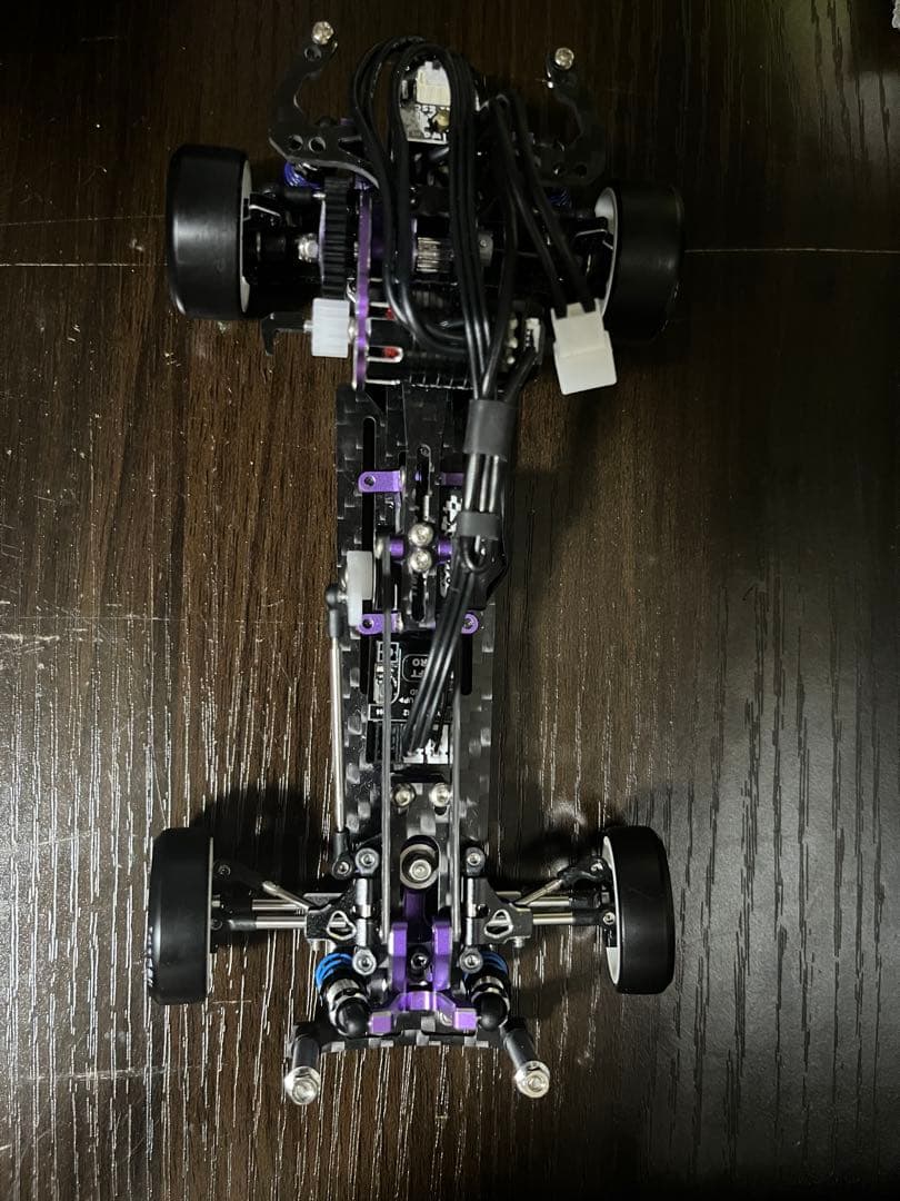 MA Racing DLR-8 蚊車