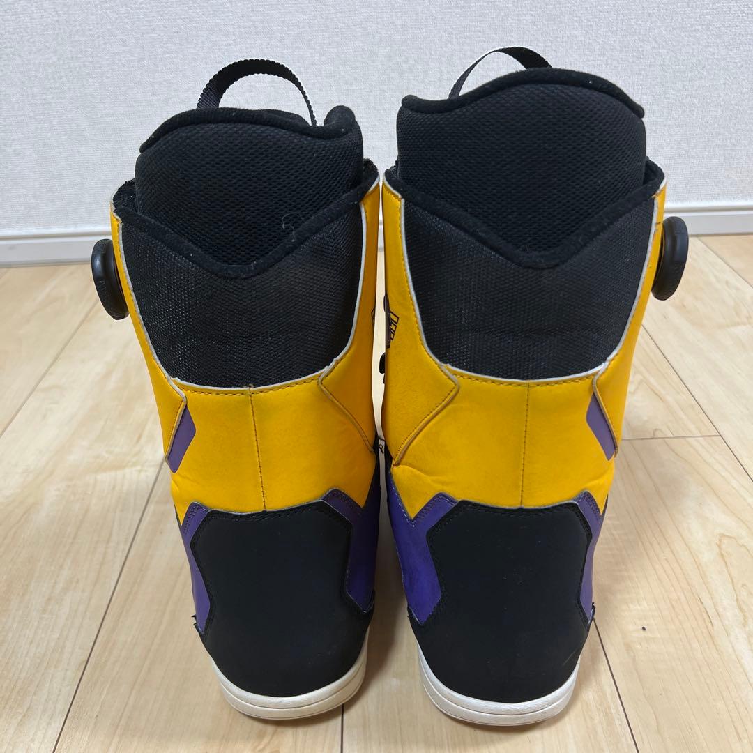 【即日発送】DEELUXE スノボ　D.N.A. 26.5cm 22-23モデル