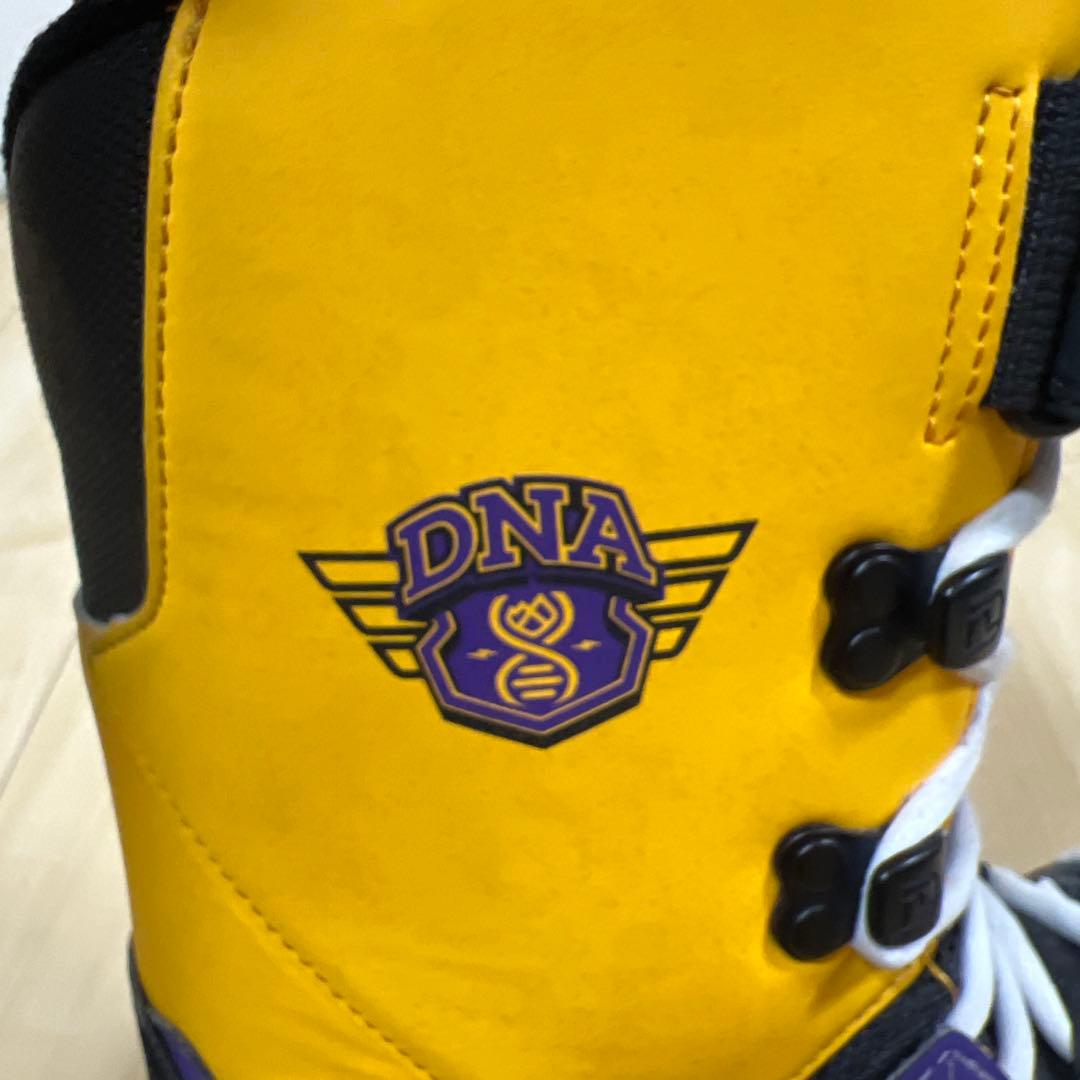 【即日発送】DEELUXE スノボ　D.N.A. 26.5cm 22-23モデル