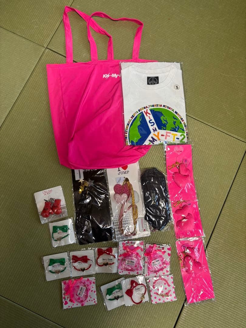 sexy zone キスマイ Hey!Say!JUMP グッズ18点 おまけつき - メルカリ