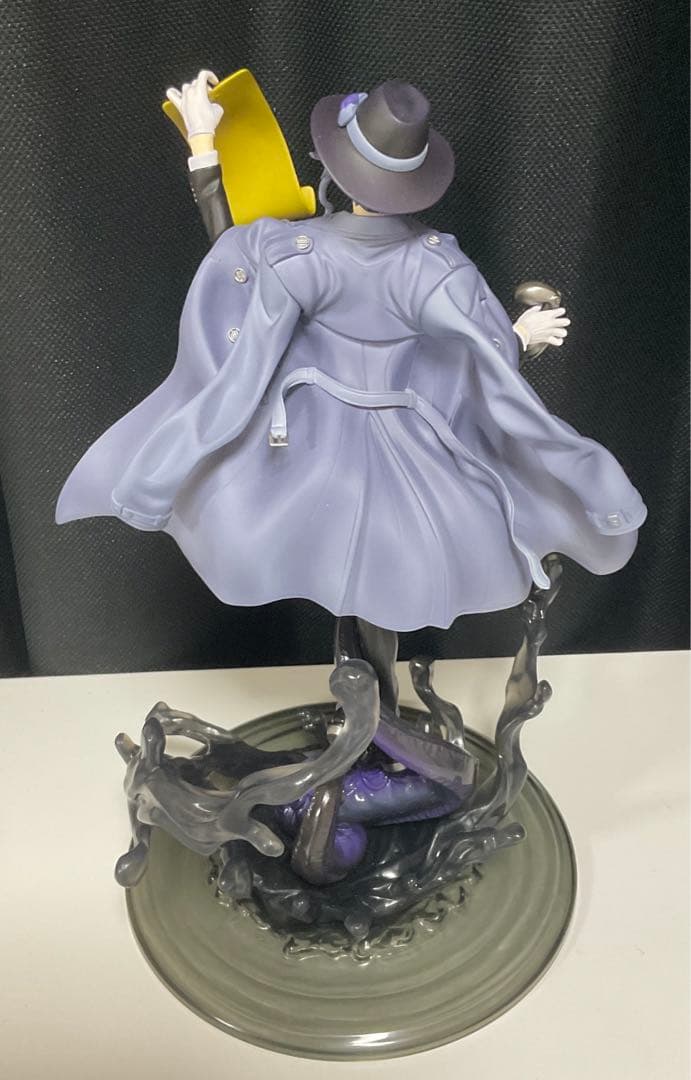 ツイステ アズール・アーシェングロット フィギュア 特典付き - メルカリ