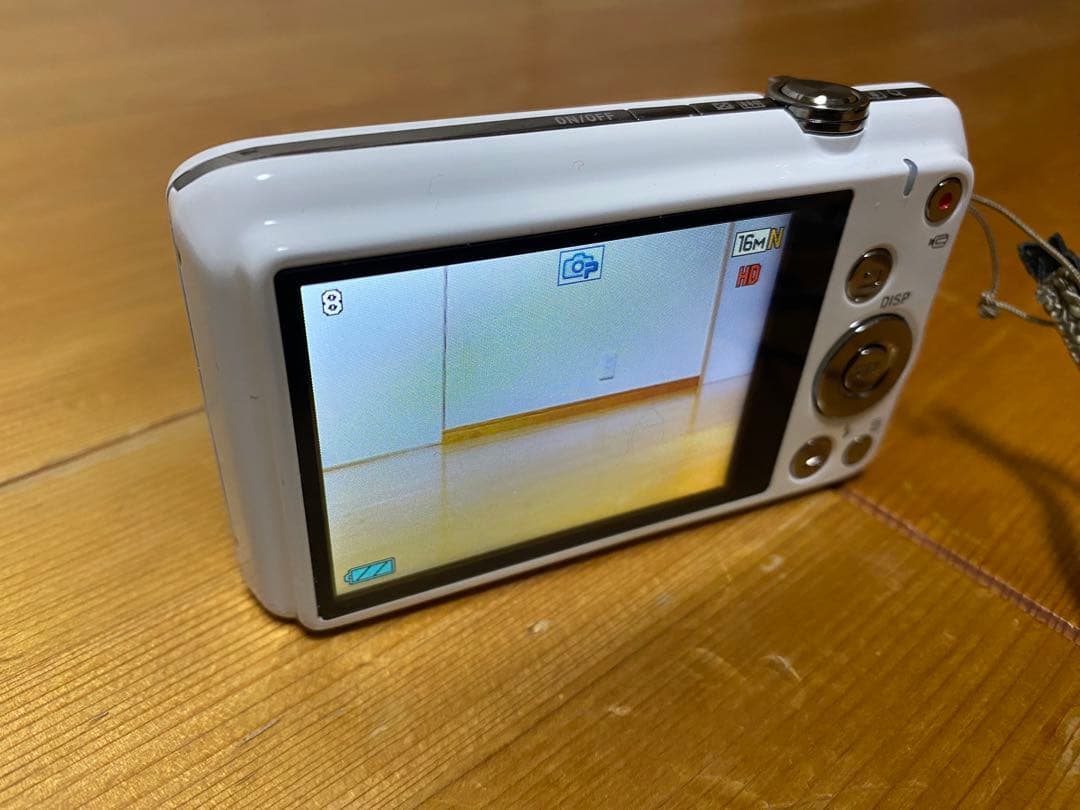 CASIO EXILIM 16.1MP コンパクトデジタルカメラ　中古美品
