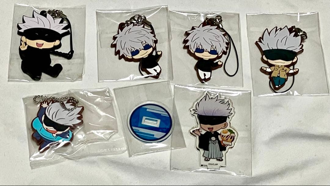 呪術廻戦　五条 悟　24点　缶バッジ　ラバーストラップ　アクリルスタンド