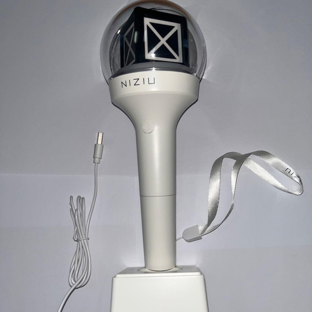 NiziUペンライト - メルカリ