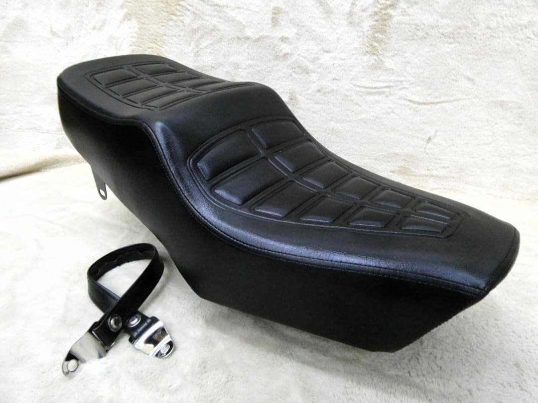 GN125 純正柄 タックロール シート /GN125H GN125-2F - メルカリ