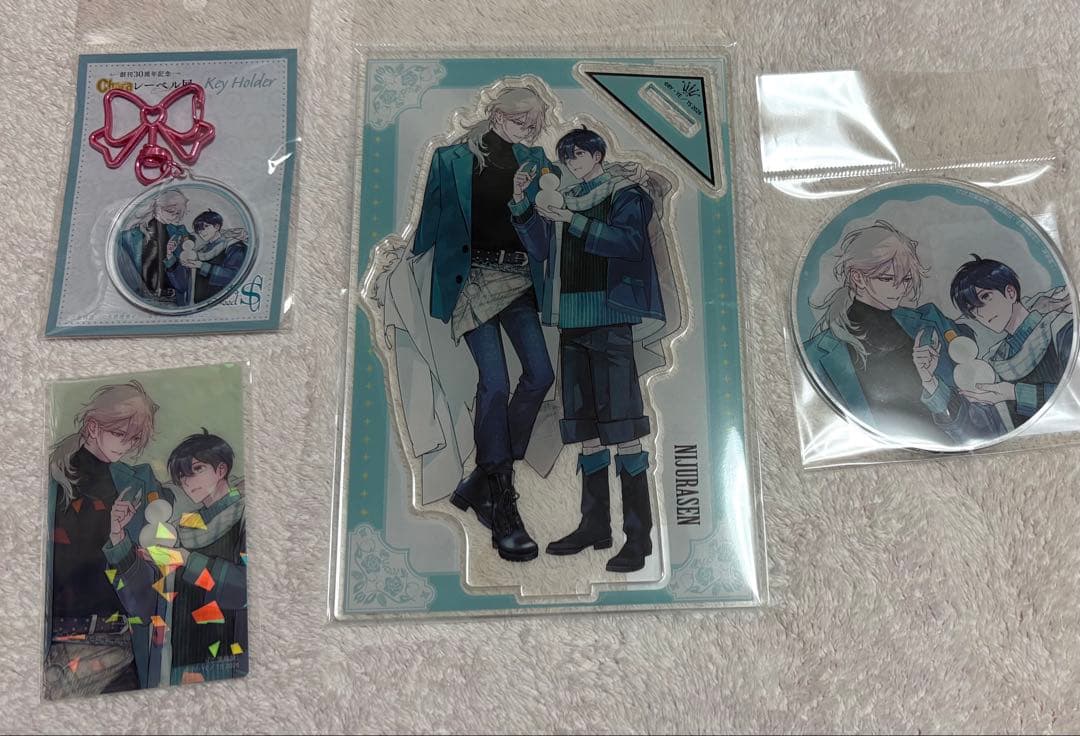 創刊30周年記念 Chara レーベル展 二重螺旋 4点セット - メルカリ