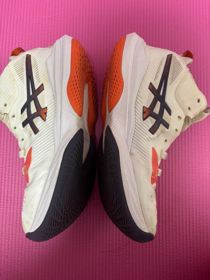 ASICS バレーボールシューズ ホワイトオレンジブラック メタライズ