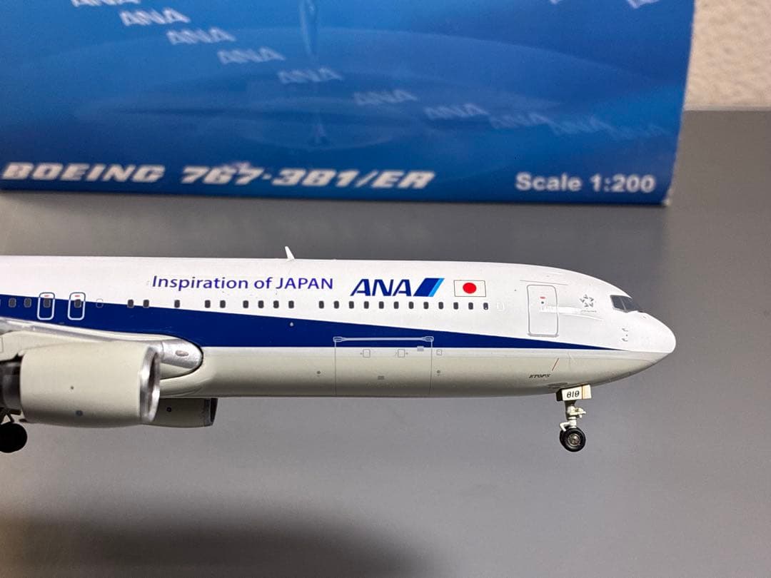 航空機・ヘリコプター Jcwings ANA Boeing767-300ER w 1/200