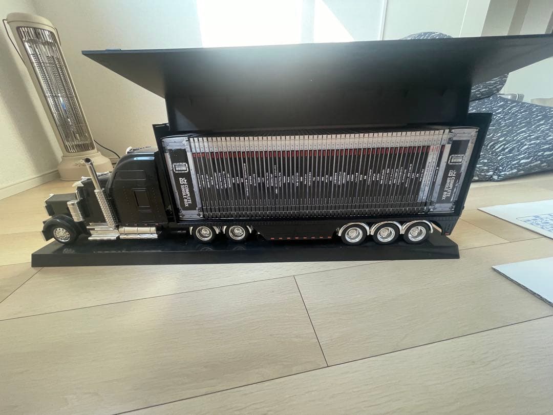 B’z COMPLETE SINGLE BOX【Trailer Edition】