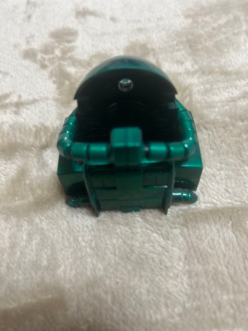 ガンダム　MS-06 zippo head stand model