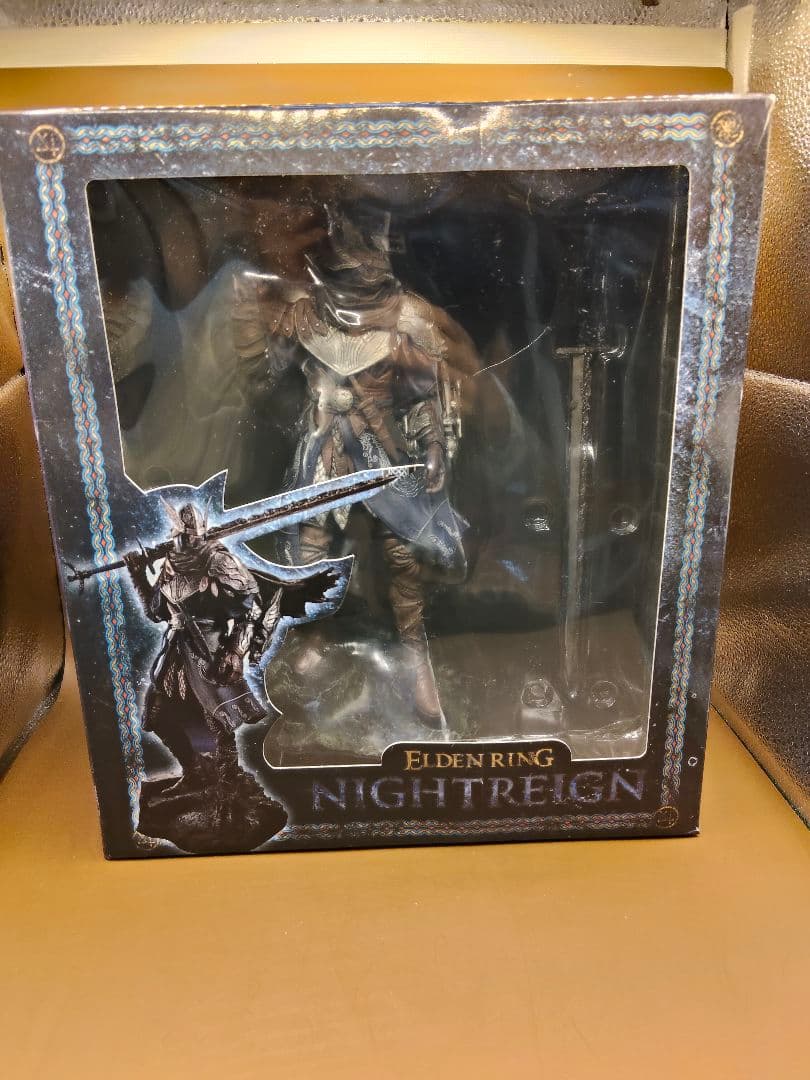 エルデンリングナイトレイン 追跡者 フィギュア - メルカリ