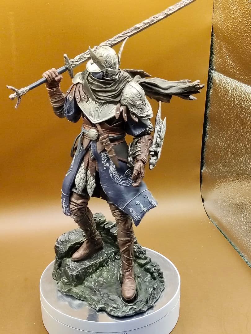 エルデンリングナイトレイン 追跡者 フィギュア - メルカリ