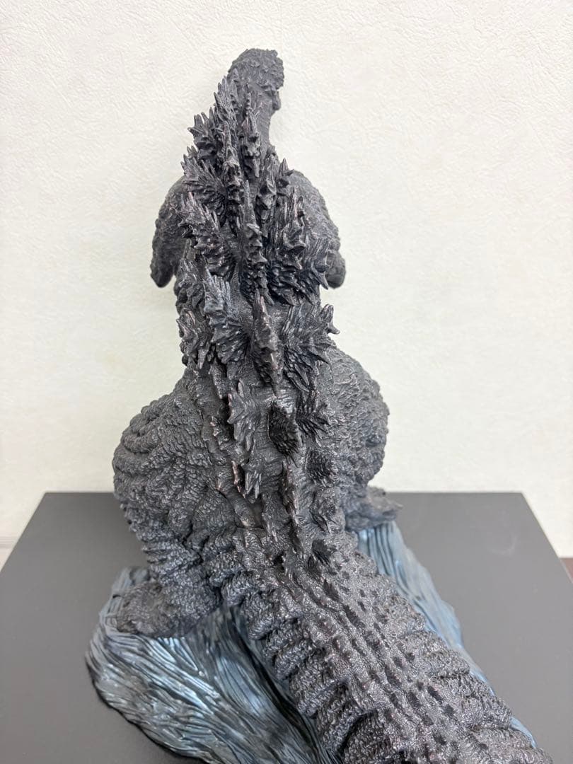 東宝30cmシリーズ ゴジラ 日比谷スクエア 箱無し現状品 - メルカリ