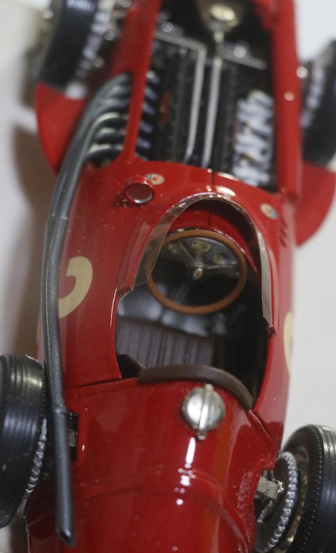ウェスタンモデル製　マセラッティー２５０Ｆ　1／２４　１９５７独ＧＰ　ファンジオ
