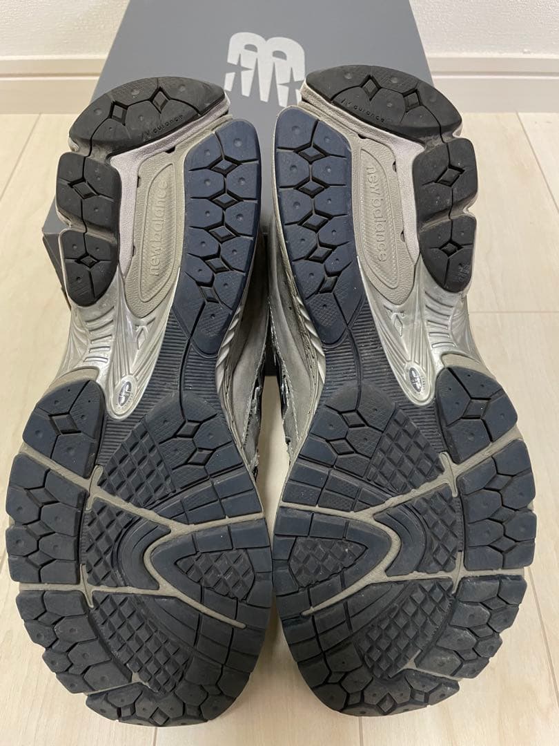 【美品】ニューバランス　M2002RMX us9.5 27.5cm