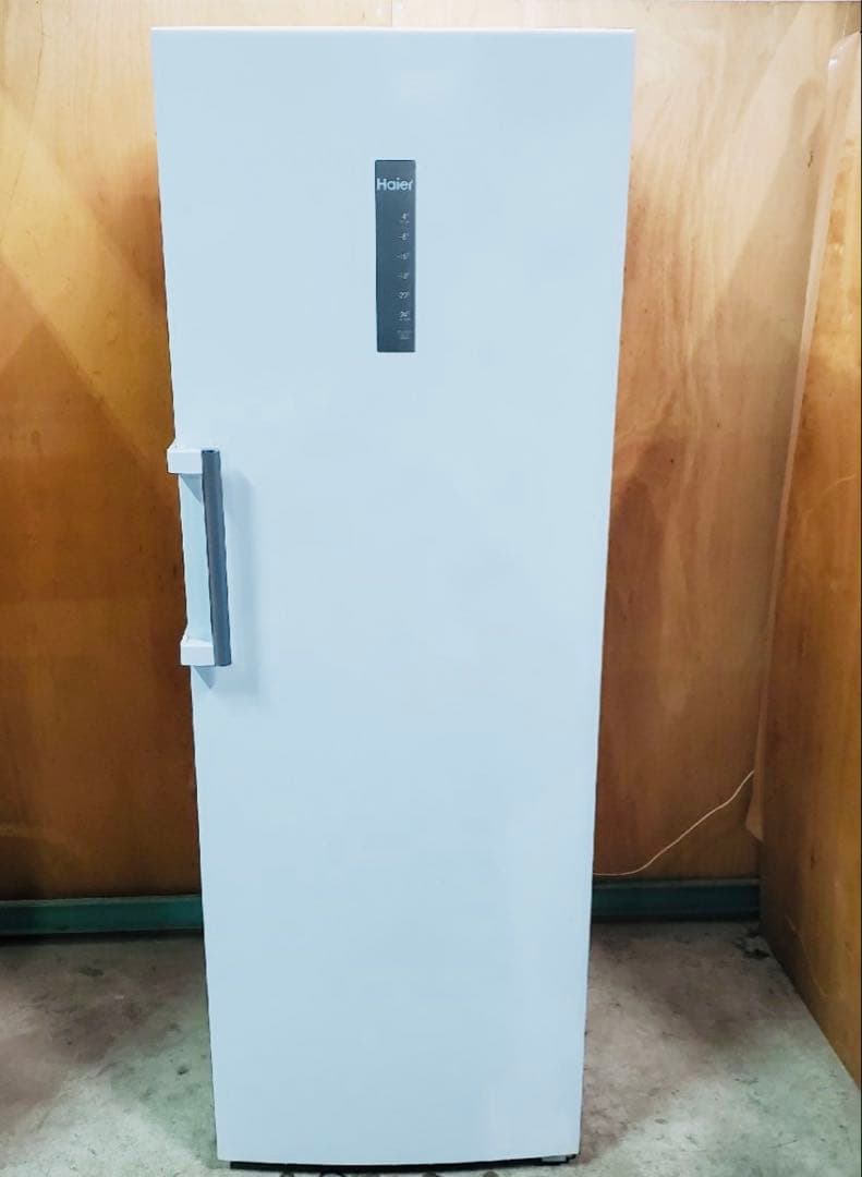 送料込★美★ハイアール ★タテ型冷凍庫 ★ '20年製★容量抜群★説明書 Haier（ハイアール） JR-M20A-W 冷凍冷蔵庫 201L スノーホワイト