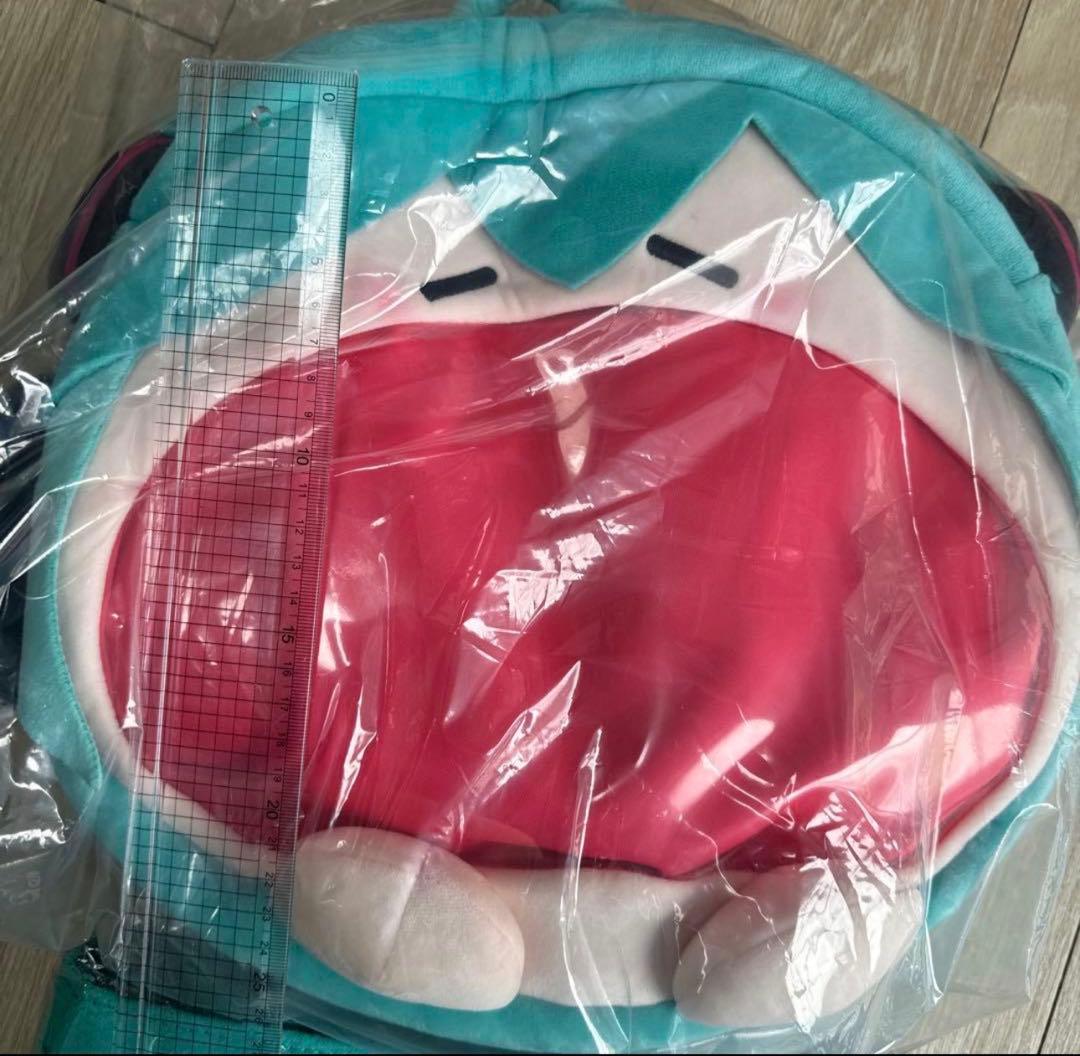 初音ミク　痛バック　数量限定不機嫌不愉快ニュック　カバン　外出バック　2点セット