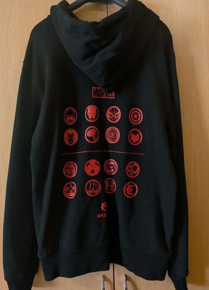 MARVEL × MAZZEL コラボ ジップパーカー Lブラック黒　フーディー